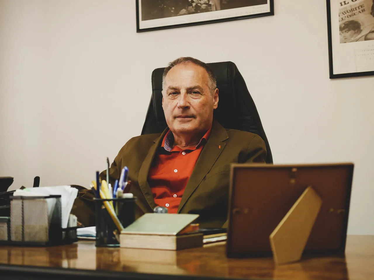 Odvjetnik Jurica Sarić u svom uredu